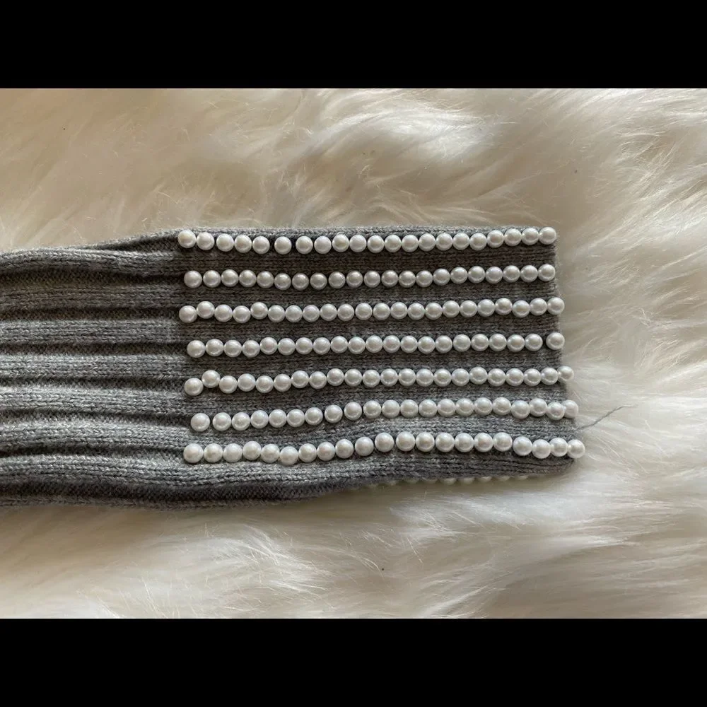 Embellished turtleneck sweater-